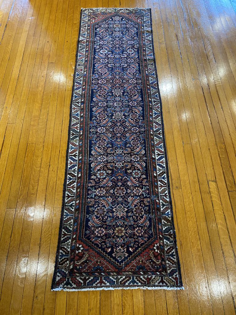 9&#39;2&quot; X 2&#39;6&quot; Antique Bakhtiari Runner