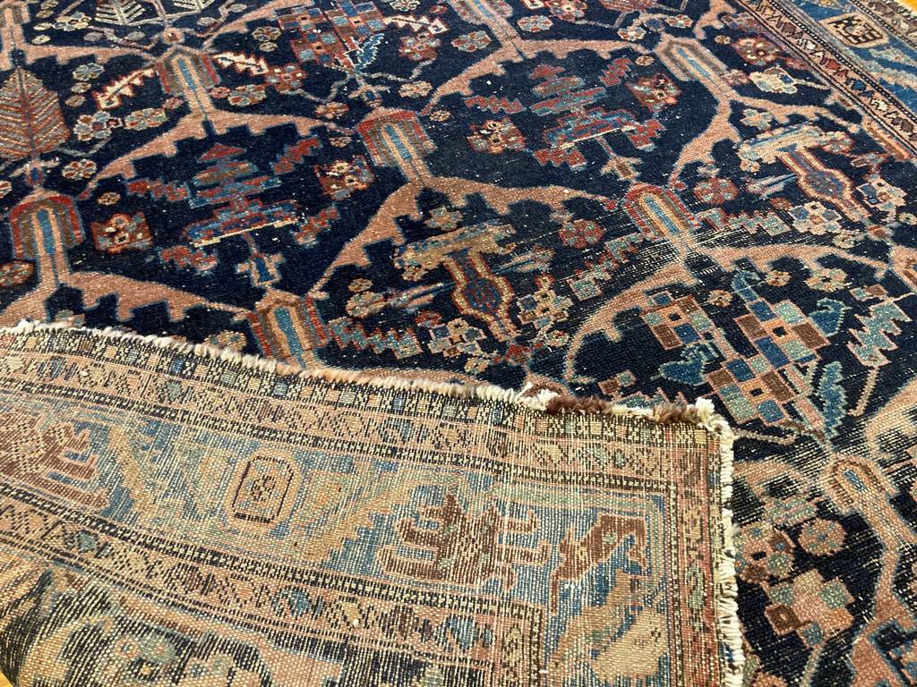 6&#39;9&quot; X 4&#39;6&quot; Antique Bakhtiari Tribal Rug