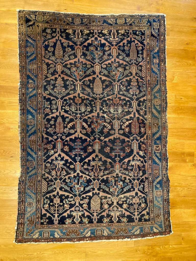 6&#39;9&quot; X 4&#39;6&quot; Antique Bakhtiari Tribal Rug