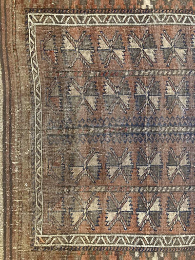 5'5" X 3'4" Antique Baluch Rug