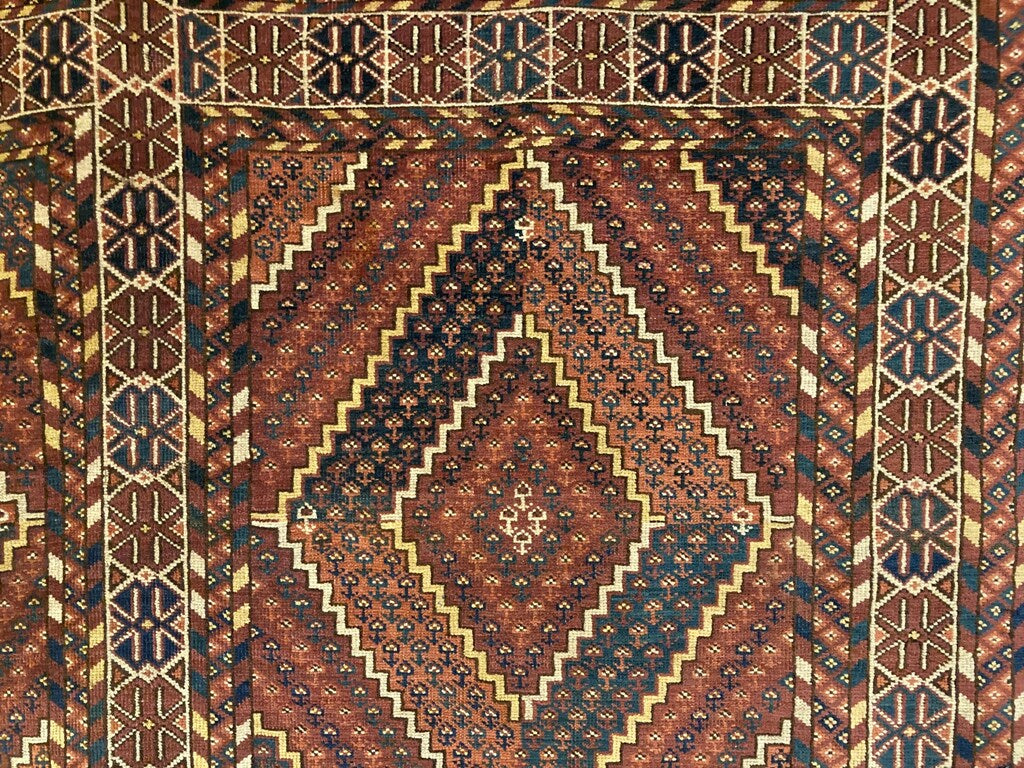 9&#39;3&quot; X 5&#39;7&quot; Antique Beshir Long Rug
