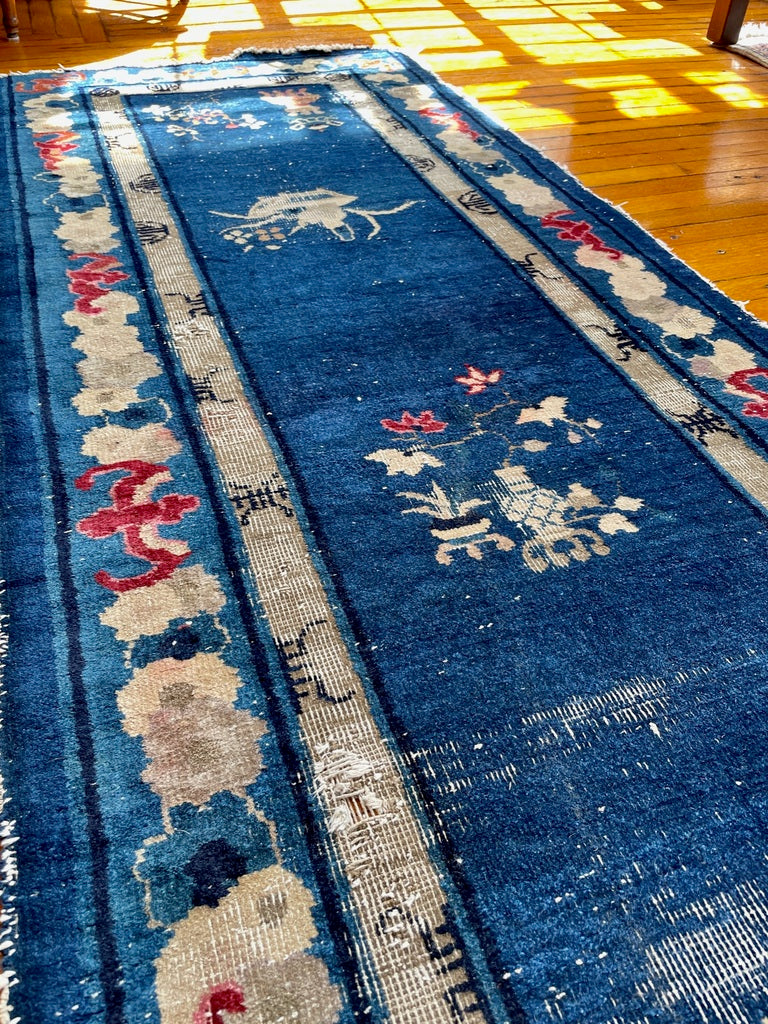 2’8&quot; X 8’3&quot; Antique Chinese Scenic Runner