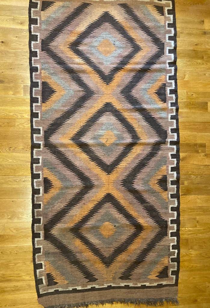 4’9&quot; X 10’ Antique Maimana Kilim Runner