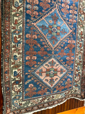 6‘1“ X 3‘2“ Bakhtiari Long Rug