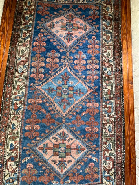 6‘1“ X 3‘2“ Bakhtiari Long Rug