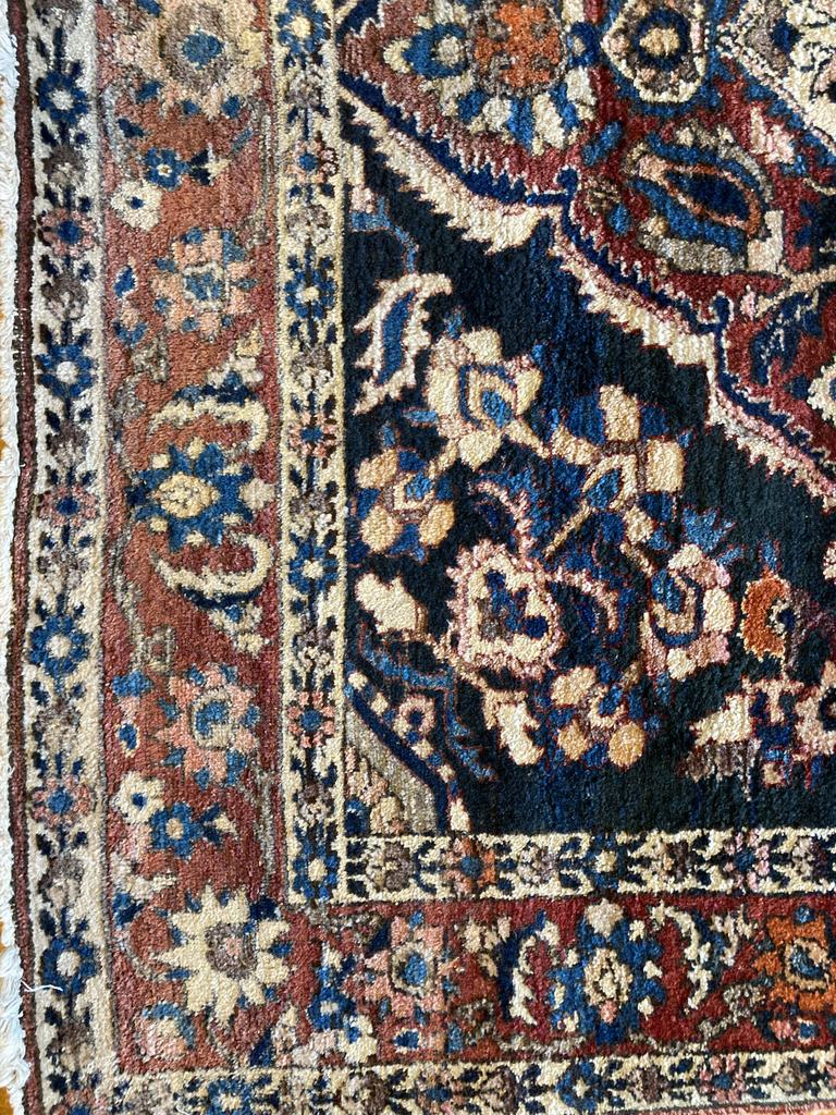 7&#39;5&quot; X 5&#39;2&quot; Double Wefted Bakhtiari Tribal Rug