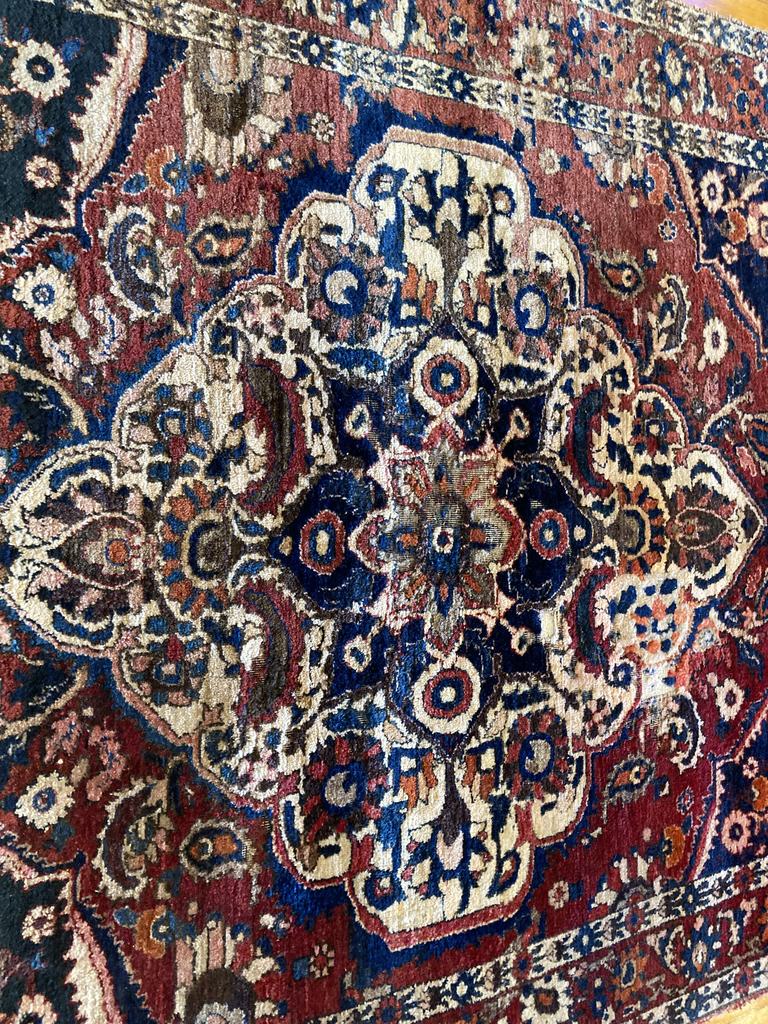 7&#39;5&quot; X 5&#39;2&quot; Double Wefted Bakhtiari Tribal Rug