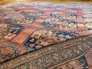 7'10" X 7'3" Early Ersari Main Carpet