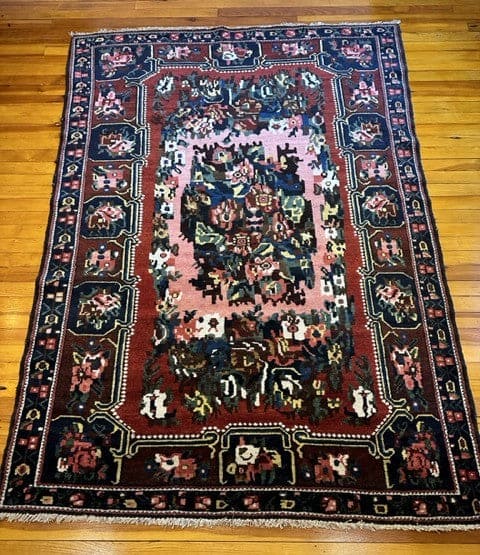 7&#39;2&quot; X 10&#39;1&quot; Fine Bakhtiari Rug