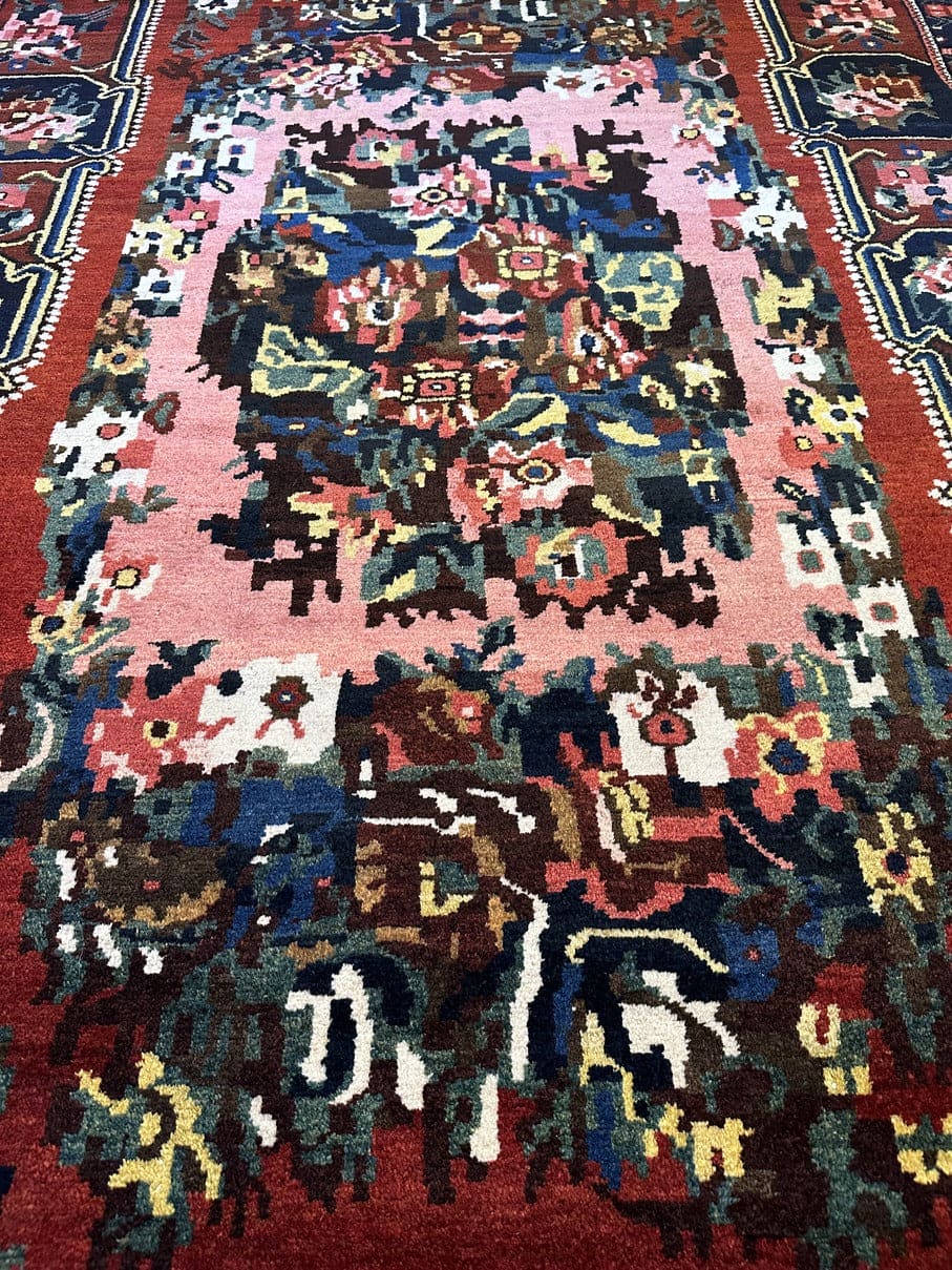 7&#39;2&quot; X 10&#39;1&quot; Fine Bakhtiari Rug