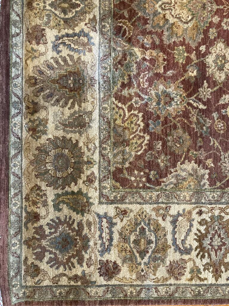 9&#39;4&quot; X 6&#39;1&quot; Fine Vintage Agra Carpet