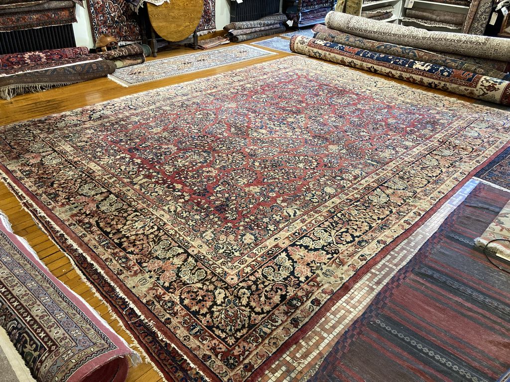 13&#39;7&quot; X 10&#39;3&quot; Persian Sarouk Rug