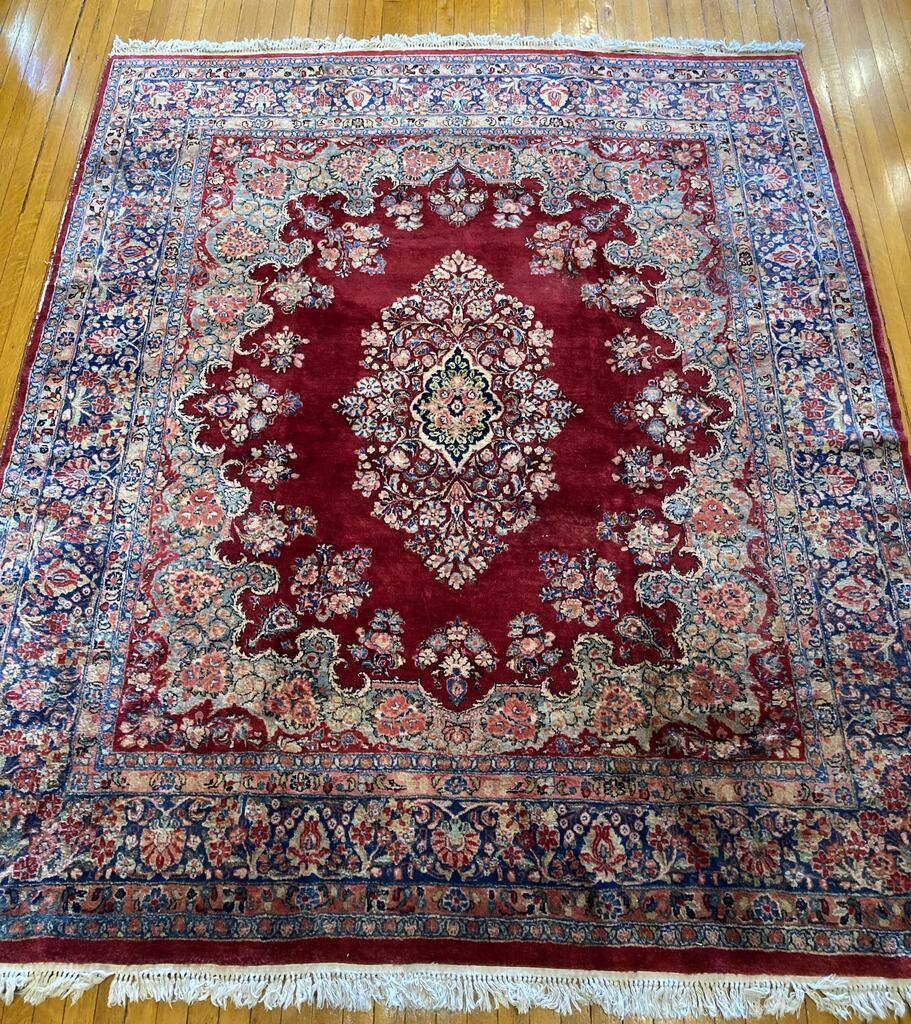 9&#39;1&quot; X 8&#39;1&quot; Small Square Sarouk Carpet