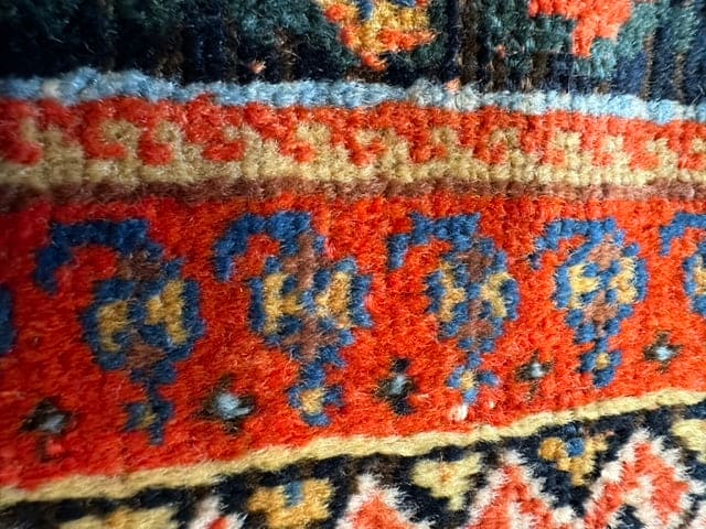 5&#39;8&quot; X 4&#39;5&quot; Stunning Afshar Rug