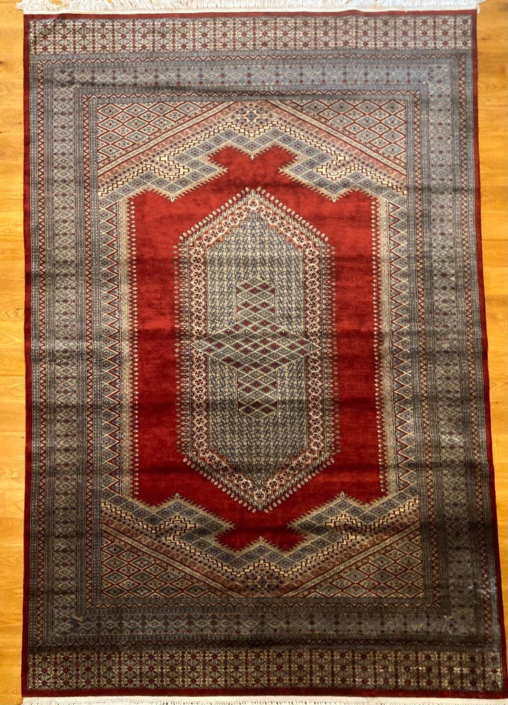 8&#39;11&quot; X 5&#39;11&quot; Super Fine Pak Persian Serab Carpet