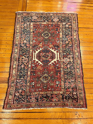 3'1" X 4'6" Vintage Persian Karaja