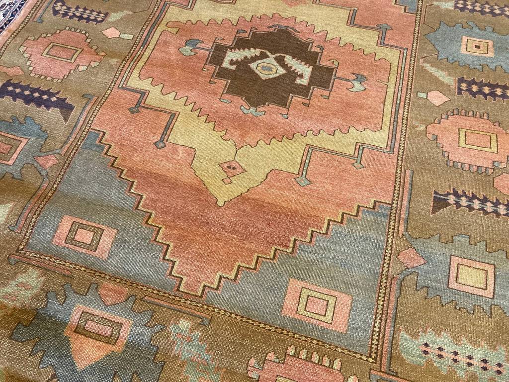 8&#39;5&quot; X 6&quot;10&quot; Woven Legends Rug