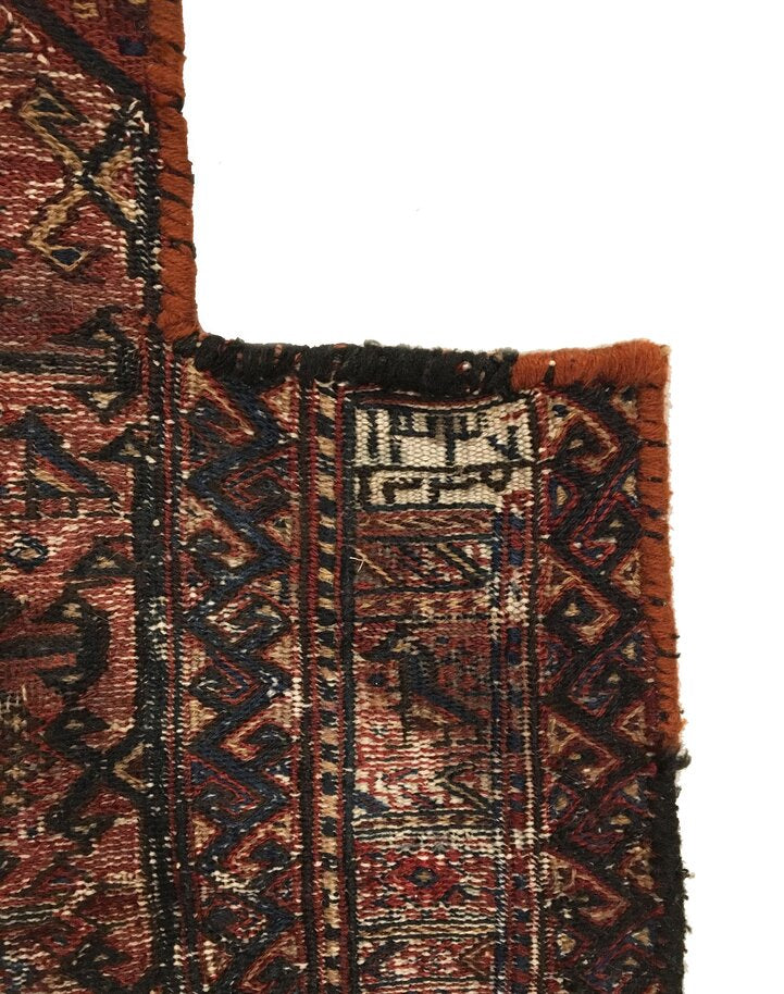 1&#39;5&quot; X 1&#39;6&quot; Antique Persian Bakhtiari Bag Square Rug